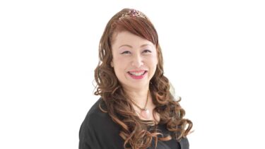 万野 愛果（まんの あいか）