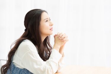 【復縁占い】2年前に別れた彼のことが忘れられないと友人に相談したら『引き寄せの法則』を勧められた<br><br>占い鑑定　羽舞