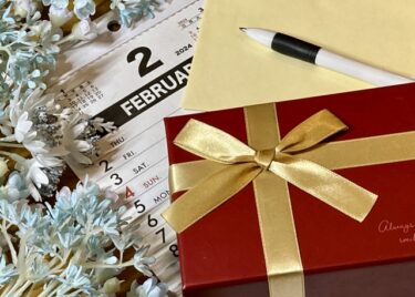 【永久保存版】バレンタインに贈るお菓子の意味一覧28選｜チョコやクッキー、マカロン、マシュマロ、飴、カップケーキなど失敗しないプレゼント